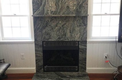 /img/Gallery/2017-granite-fireplace2-425x280.jpg