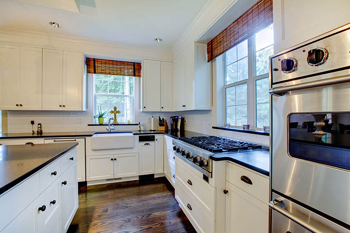 /img/gallery/Soapstrone-custom-Countertops.jpg